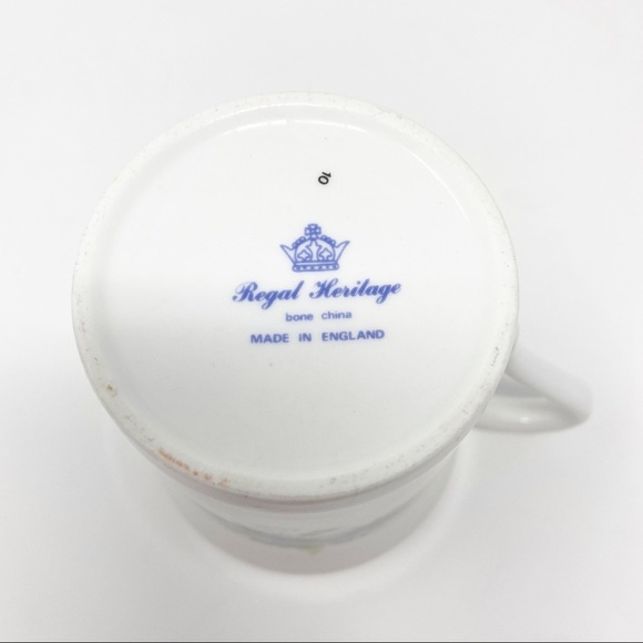 ROYAL HERITAGE Bone China England Gold Rim Tea Cup - Picture 9 of 9